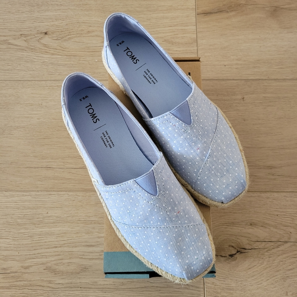 New Tom's Women's 8.5 Alpargata Bliss Blue Tiny Chambray Dots on Rope